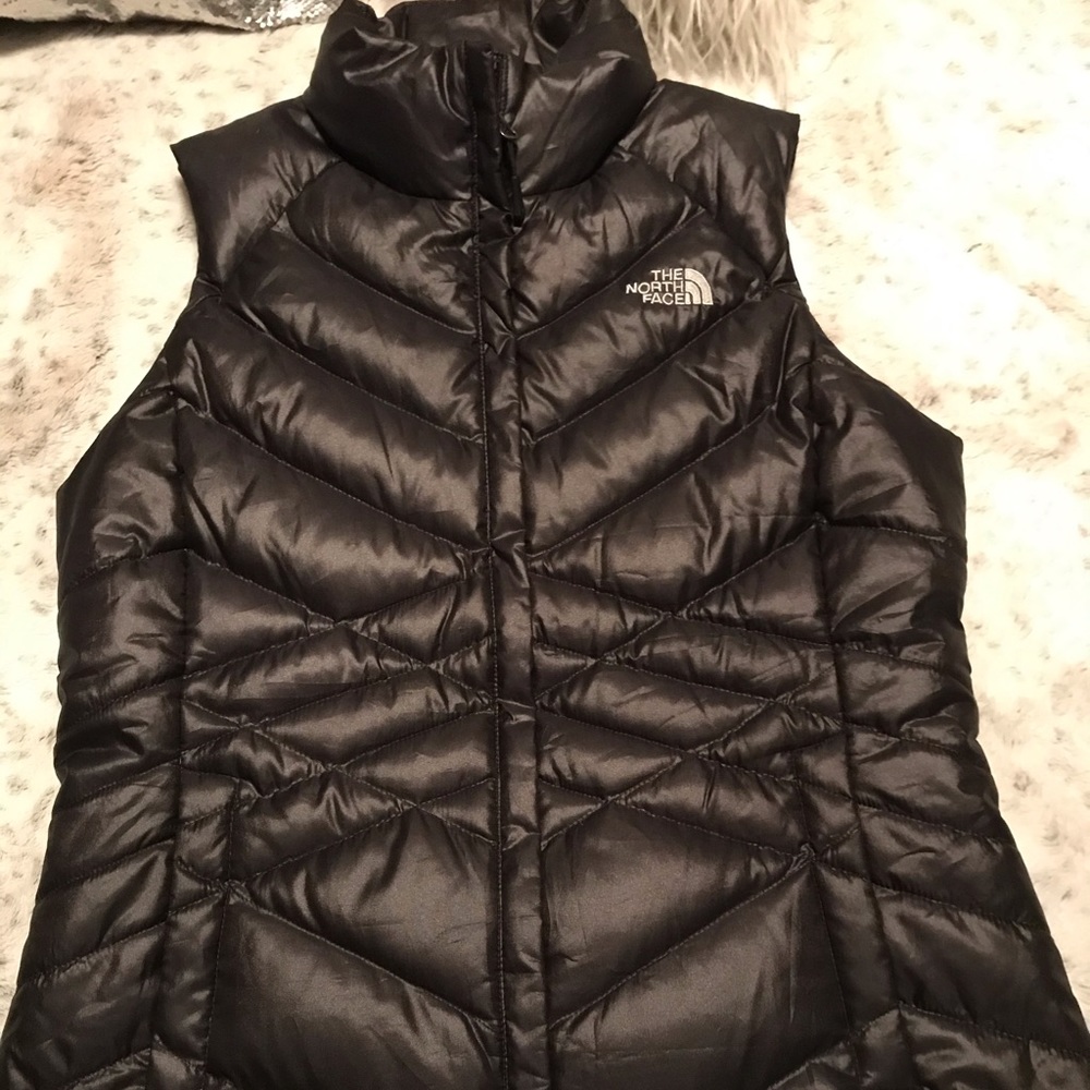 The North Face Black Vest EUC- worn once.